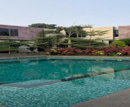 River View Resorts ศรีกาลาฮาสตี ภายนอก รูปภาพ