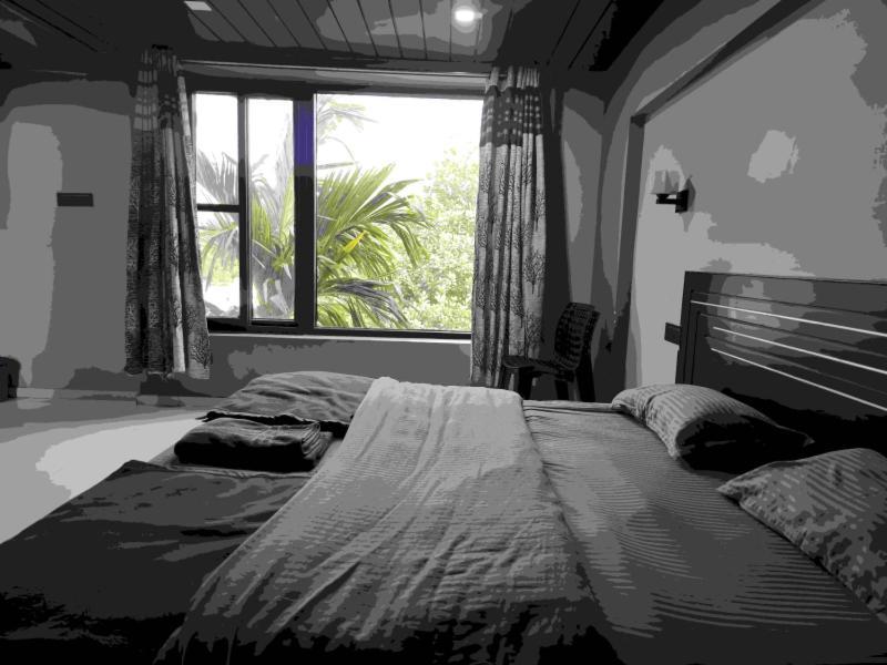 River View Resorts ศรีกาลาฮาสตี ภายนอก รูปภาพ